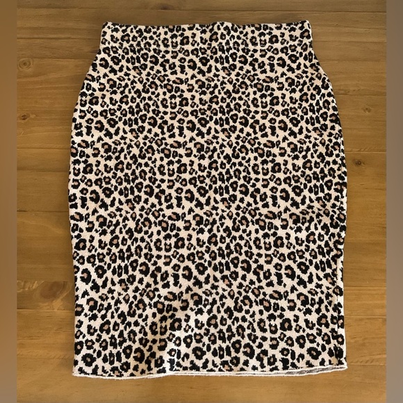 Leopard Print Midi Skirt - Picture 1 of 4